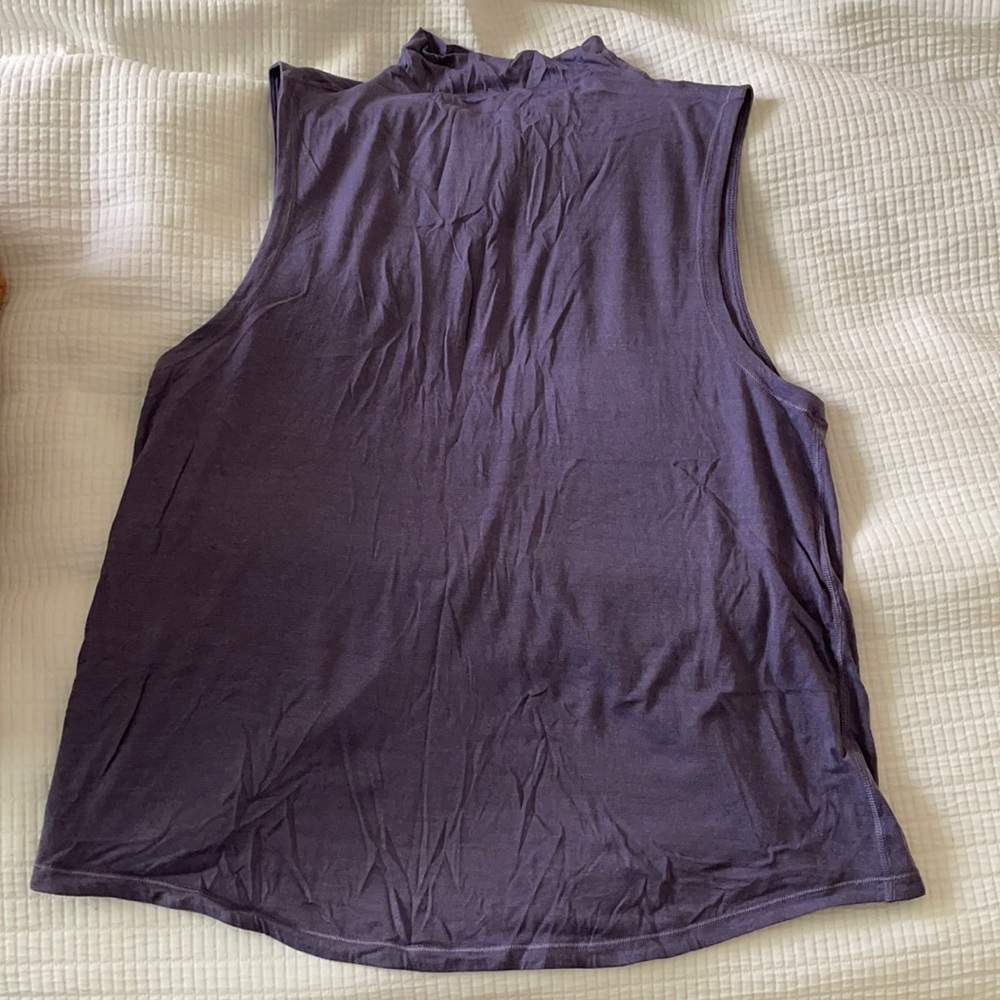 Lululemon high neck tank top